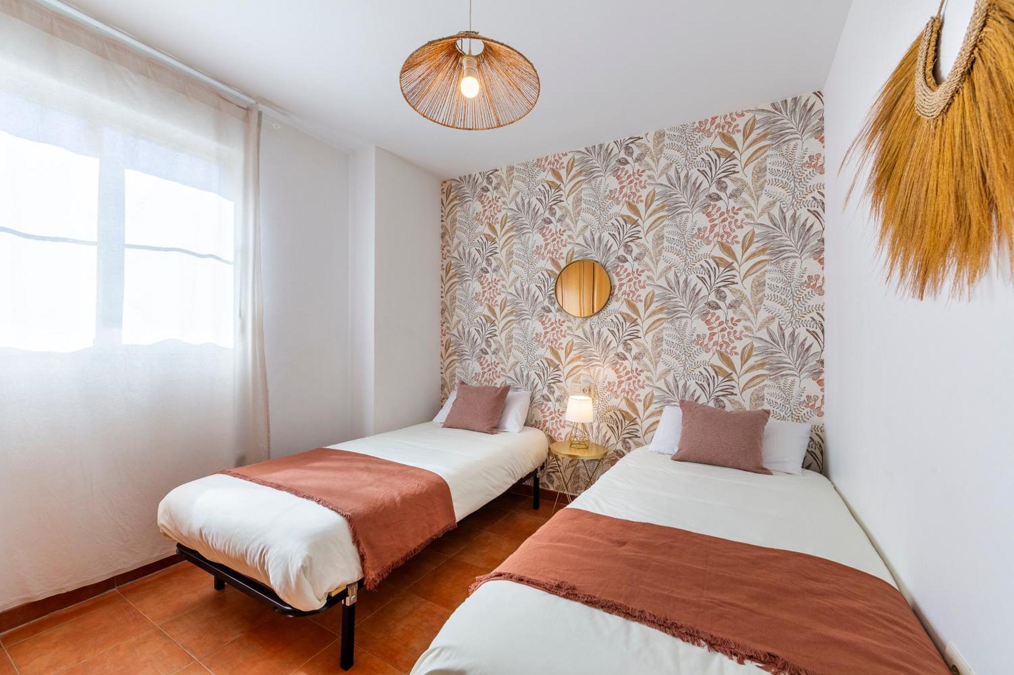 Jardin Privado # Netflix # Playa A 8Min # Wifi # Familia # Apartamento Vera Bagian luar foto