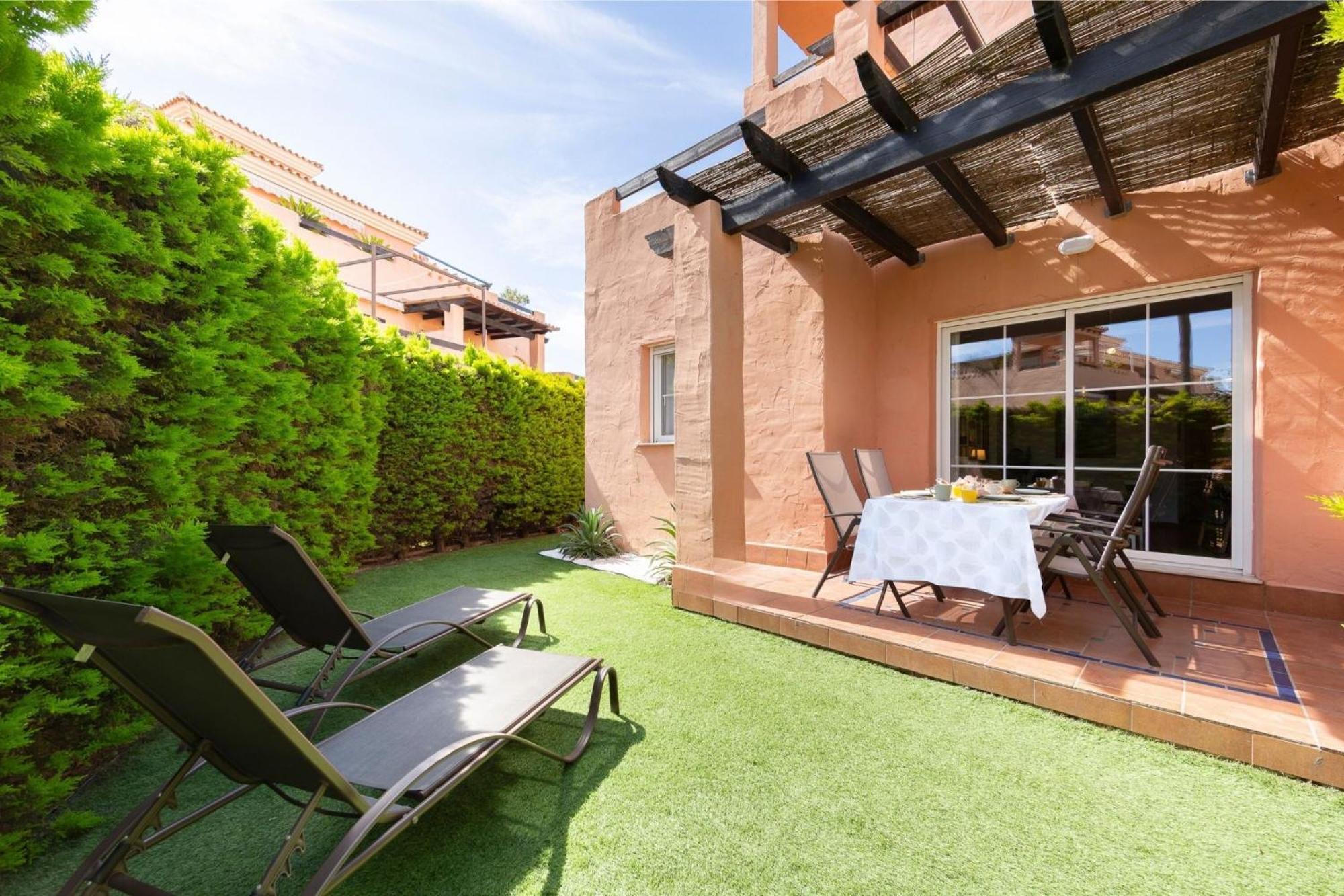 Jardin Privado # Netflix # Playa A 8Min # Wifi # Familia # Apartamento Vera Bagian luar foto